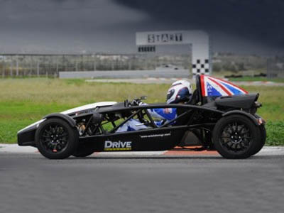 Προσφορές για οδήγηση στην πίστα των Μεγάρων